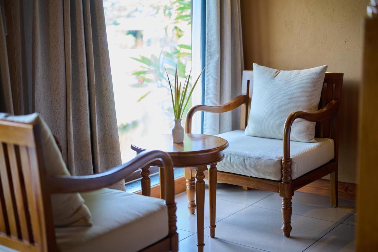 Gokulam Grand Resort & Spa, Kumarakom Extérieur photo
