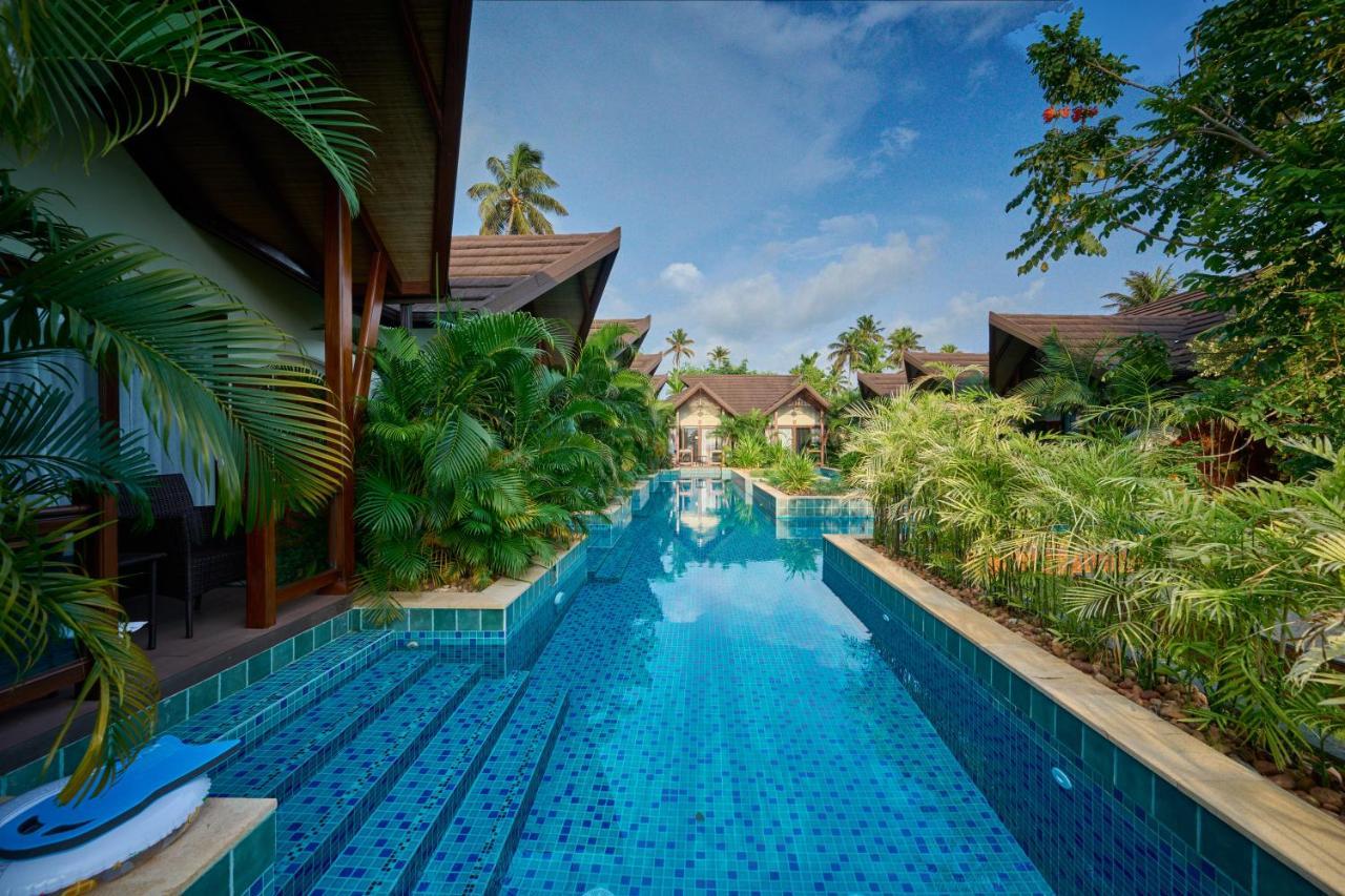 Gokulam Grand Resort & Spa, Kumarakom Extérieur photo