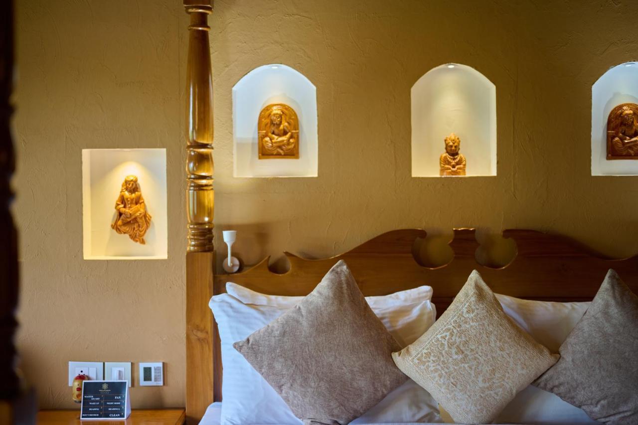 Gokulam Grand Resort & Spa, Kumarakom Extérieur photo