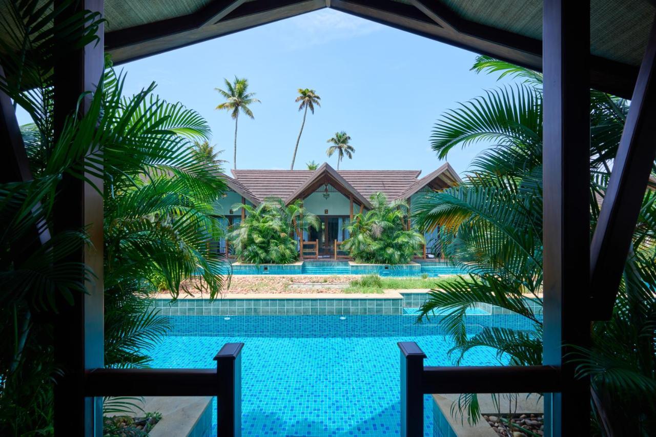 Gokulam Grand Resort & Spa, Kumarakom Extérieur photo