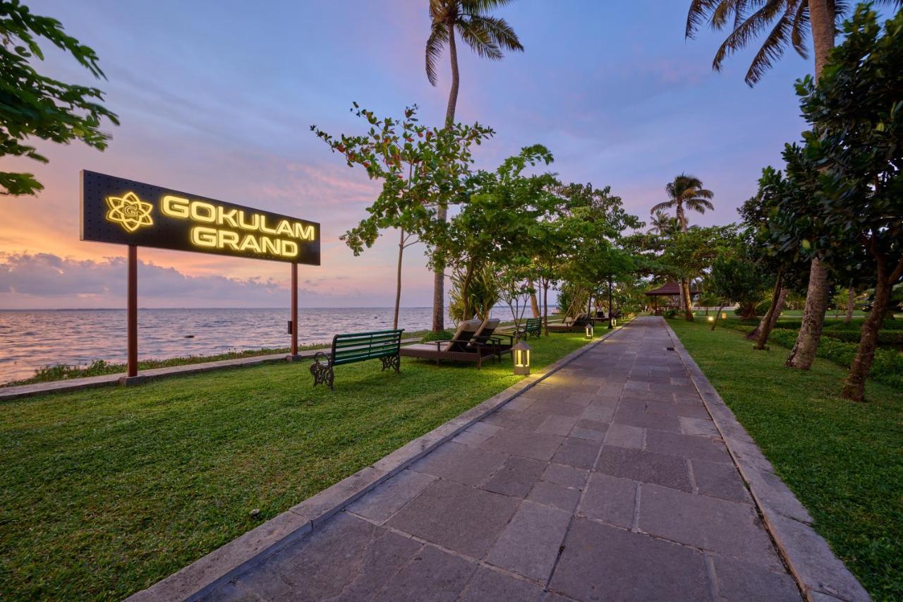 Gokulam Grand Resort & Spa, Kumarakom Extérieur photo