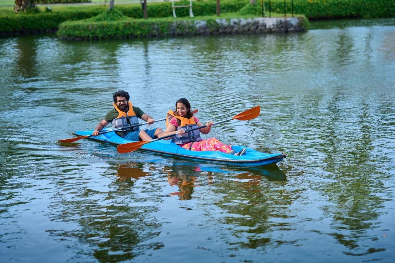 Gokulam Grand Resort & Spa, Kumarakom Extérieur photo
