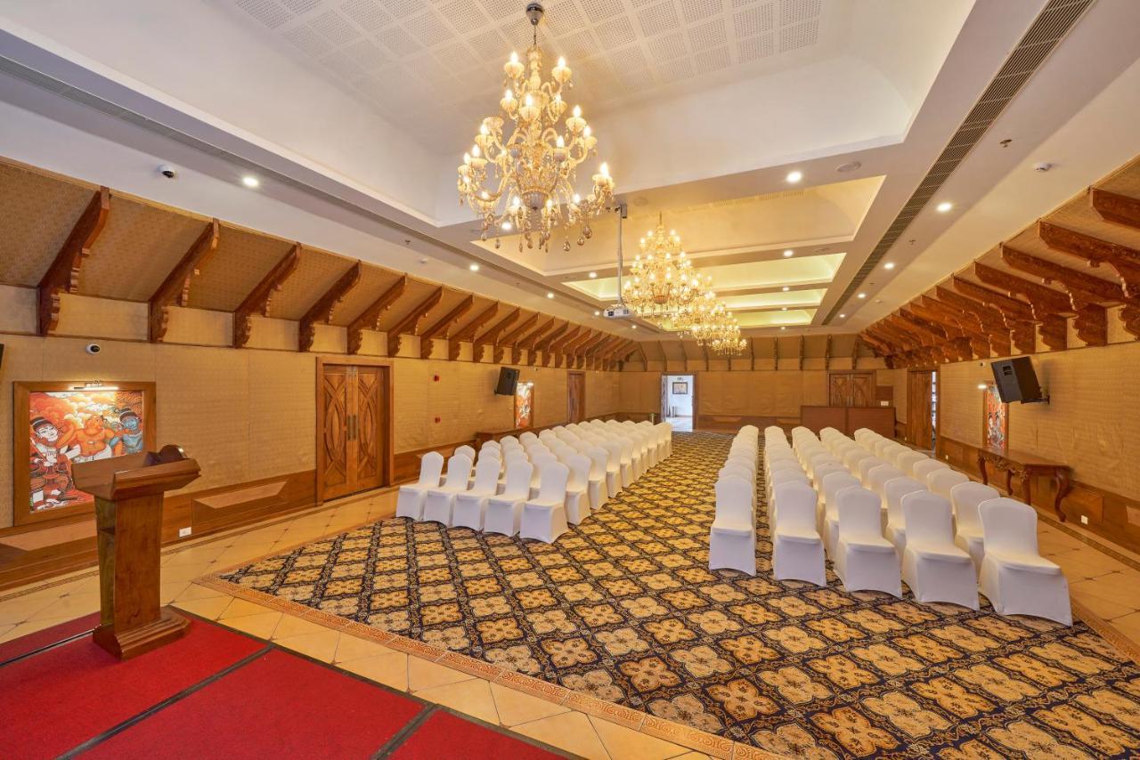 Gokulam Grand Resort & Spa, Kumarakom Extérieur photo