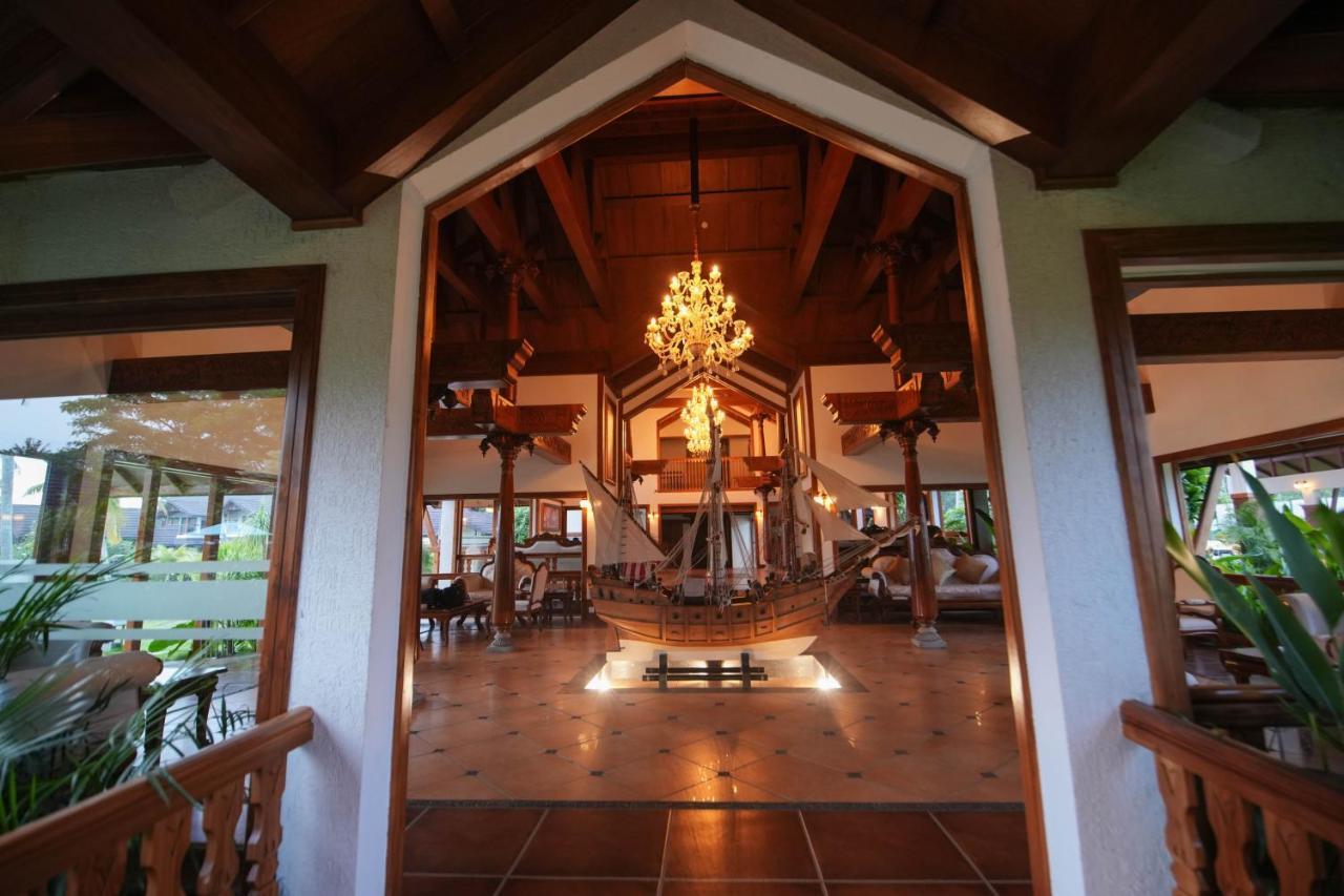 Gokulam Grand Resort & Spa, Kumarakom Extérieur photo