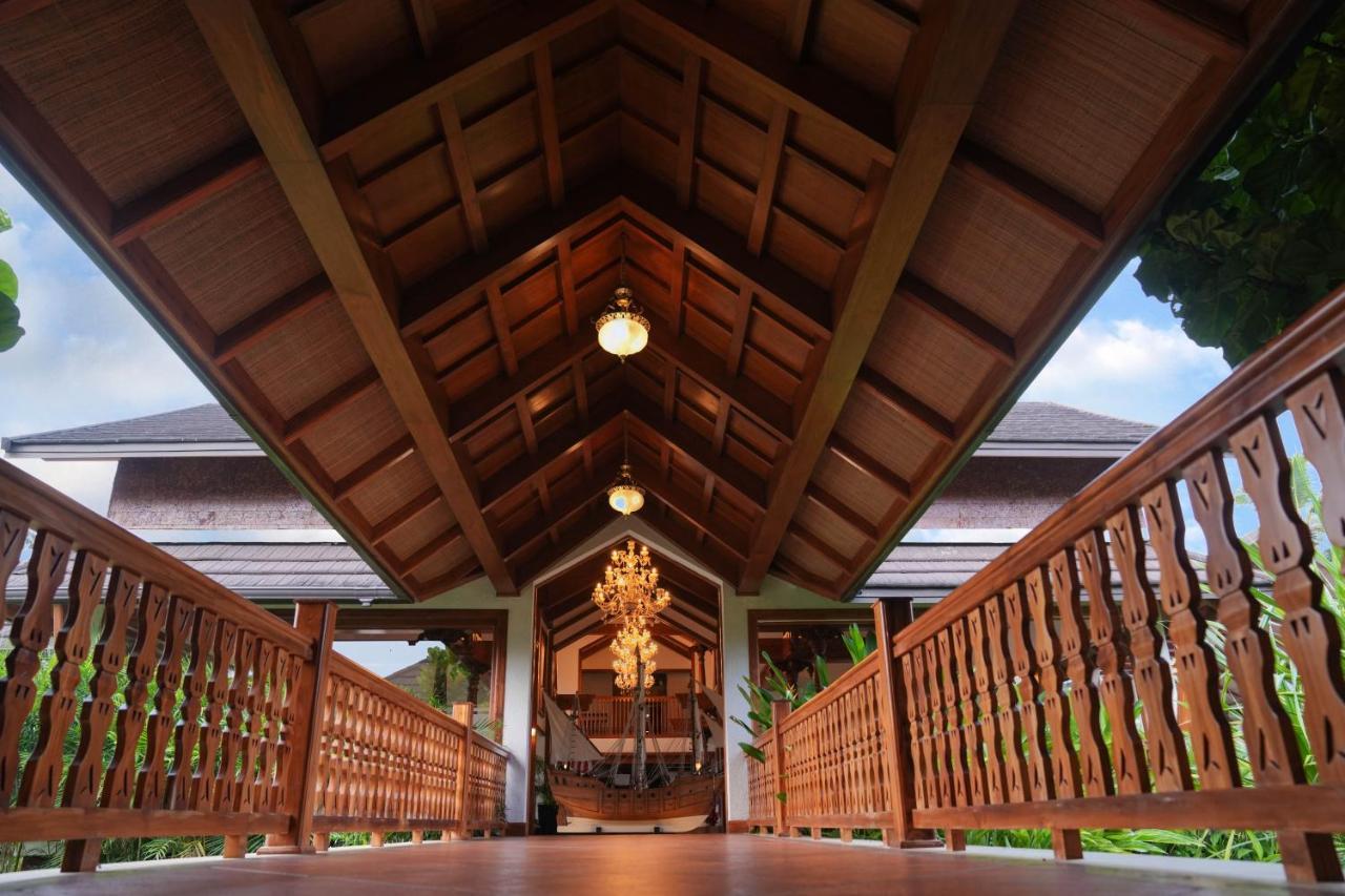 Gokulam Grand Resort & Spa, Kumarakom Extérieur photo