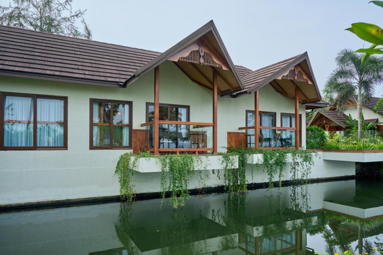 Gokulam Grand Resort & Spa, Kumarakom Extérieur photo